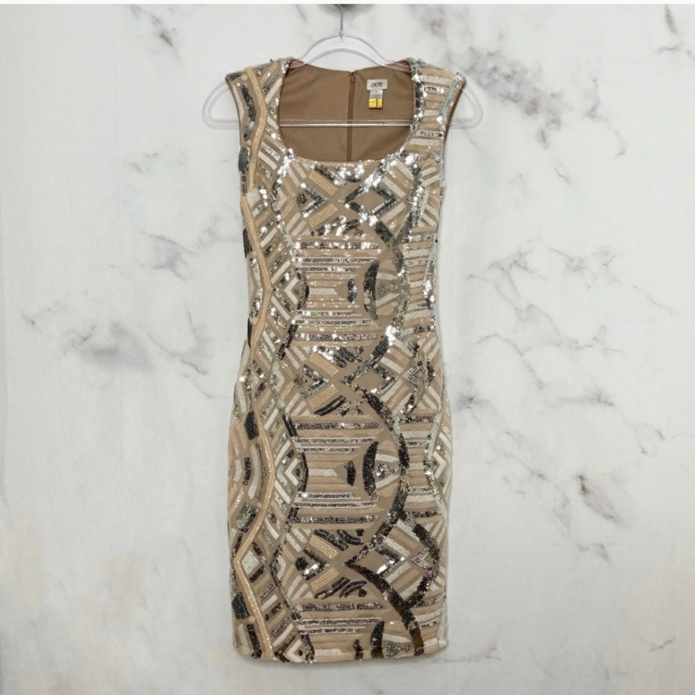 Cache Nude White Silver Sequin Cocktail Dress Sz 0